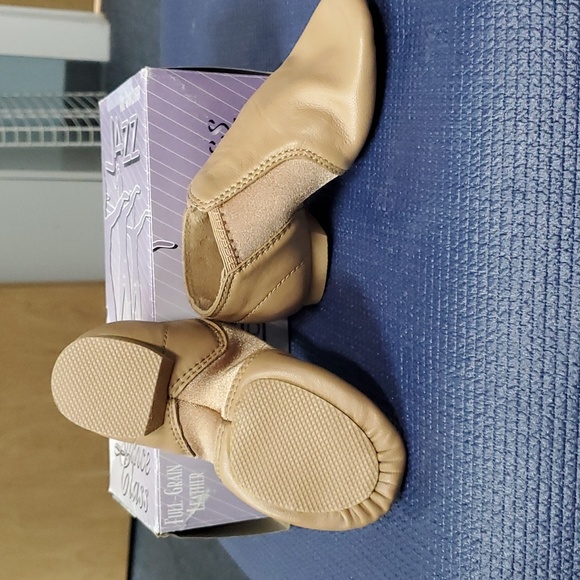 Dance Class Jazz Boot - Picture 2 of 3